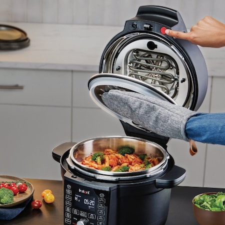 Instant Pot Duo Crisp 6.5 Qt. Air Fryer & Multi-Cooker with Ultimate Lid 140-0068-01