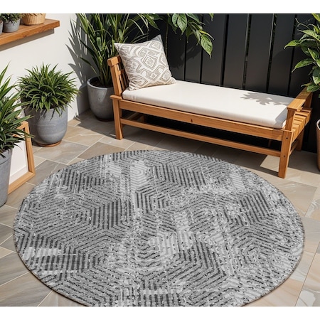 Homeroots 8' Gray And Charcoal Round Geometric Washable Indoor Outdoor Area Rug 594553