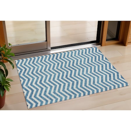 Homeroots 3' X 5' Teal Blue And Ivory Chevron Washable Indoor Outdoor Area Rug 595355