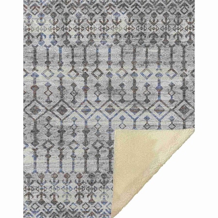 Homeroots 50" X 70" Charcoal And Gray Geometric Microfiber Plush Throw Blanket 712375