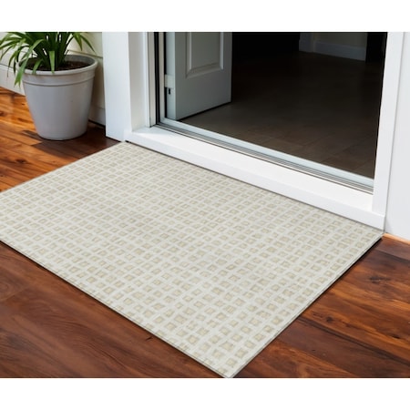 Homeroots 5' X 8' Ivory And Beige Geometric Washable Indoor Outdoor Area Rug 583301