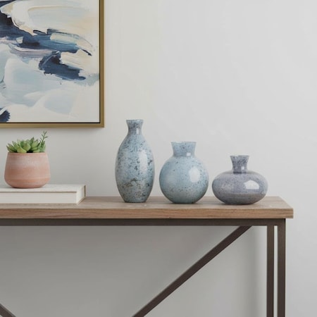 Homeroots Set of Three Blue And Gray Seeded Glass Table Vases, 3PK 634101