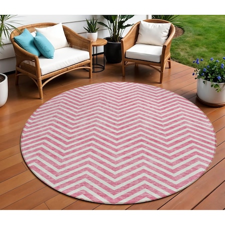 Homeroots 8' Pink And Ivory Round Chevron Washable Indoor Outdoor Area Rug 596287