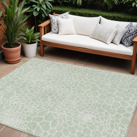 Homeroots 8' X 10' Mint Green And Ivory Geometric Washable Indoor Outdoor Area Rug 595094