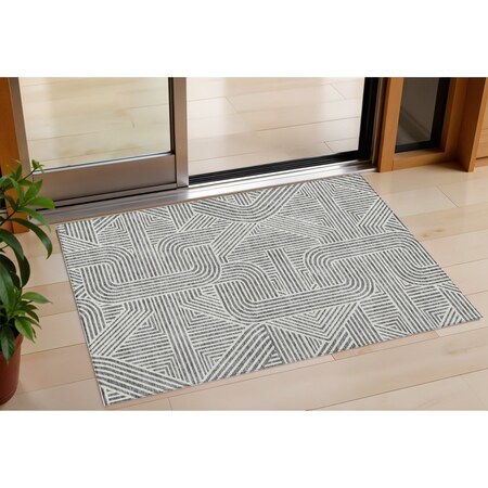 Homeroots 3' X 5' Gray And Ivory Abstract Washable Indoor Outdoor Area Rug 594935