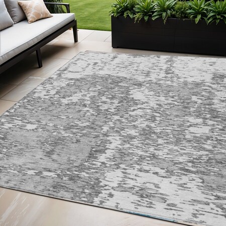 Homeroots 5' X 8' Gray And Ivory Abstract Washable Indoor Outdoor Area Rug 612744