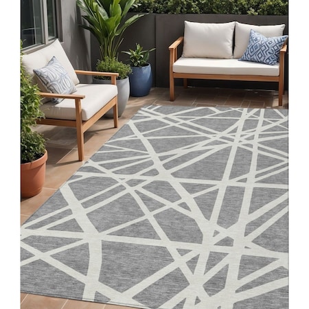 Homeroots 5' X 8' Gray And Ivory Geometric Washable Indoor Outdoor Area Rug 600457