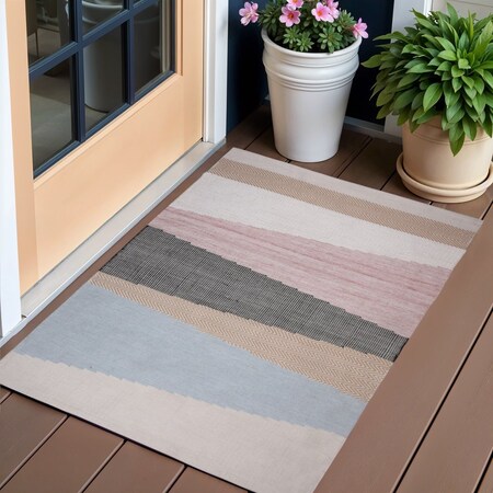 Homeroots 3' X 5' Black and Red Geometric Handmade Indoor Outdoor Area Rug 557178
