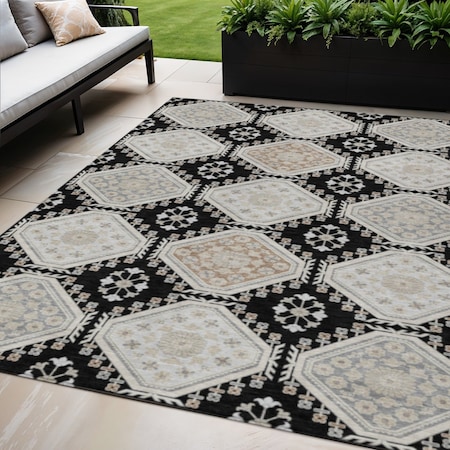 Homeroots 5' X 8' Black And Silver Floral Washable Indoor Outdoor Area Rug 610740