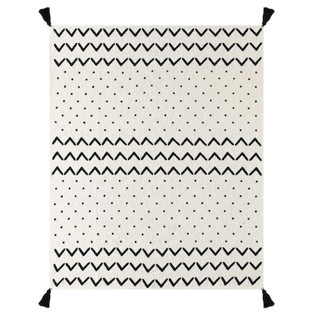 Homeroots 50" X 60" Black and White Woven Cotton Chevron Throw Blanket with Tassels 516488