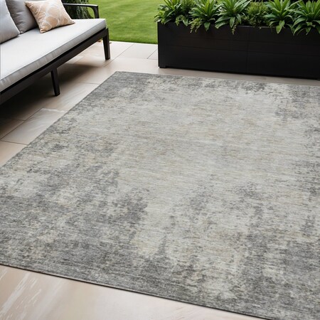 Homeroots 5' X 8' Gray And Ivory Abstract Washable Indoor Outdoor Area Rug 612329