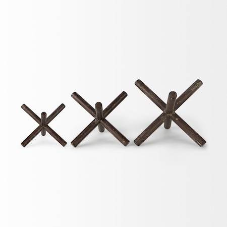 Homeroots 8" Rustic Metal X Decorative Sculpture 392484