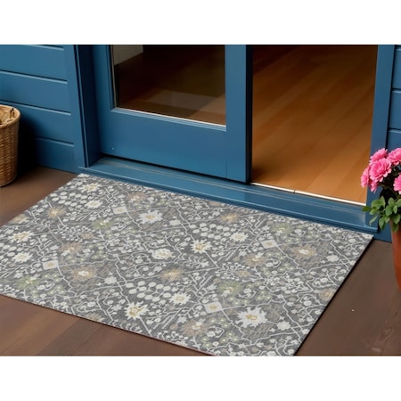 Homeroots 3' X 5' Charcoal Ivory And Green Oriental Washable Indoor Outdoor Area Rug 598028
