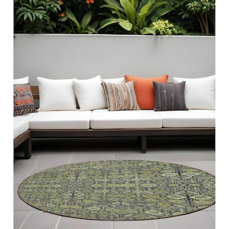 Homeroots 8' Round Blue and Green Round Floral Washable Non Skid Indoor Outdoor Area Rug 564334