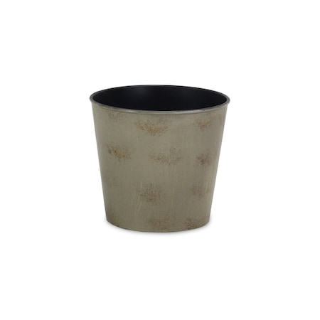 Homeroots 7in Gray Recycled Plastic Indoor Outdoor Round Pot Planter 488225