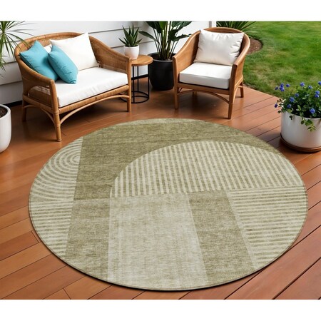 Homeroots 8' Taupe Beige And Tan Round Geometric Washable Indoor Outdoor Area Rug 582742
