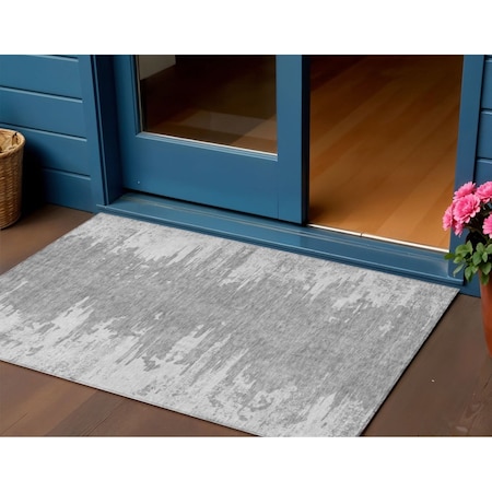 Homeroots 3' X 5' Silver Gray And Ivory Abstract Washable Indoor Outdoor Area Rug 582440