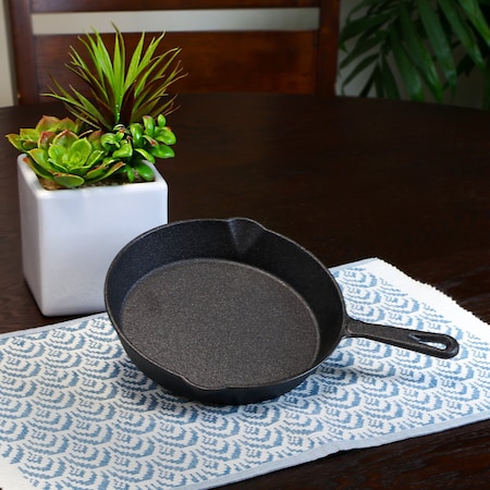 General Store Addlestone 8 Inch Preseasoned Round Cast Iron Frying Pan 92144.01