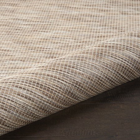 Homeroots 4' X 6' Beige Power Loom Area Rug 522452