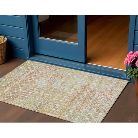 Homeroots 3' X 5' Peach And Ivory Argyle Washable Indoor Outdoor Area Rug 615812