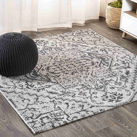 Jonathan Y Estrella Bohemian Medallion Textured Weave Black/Gray 9 ft Square Indoor/Outdoor Area Rug SMB105D-9SQ