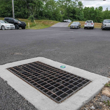 Pig Storm Drain Marker Kit, Drains to Creek, 20PK SGN8203-889