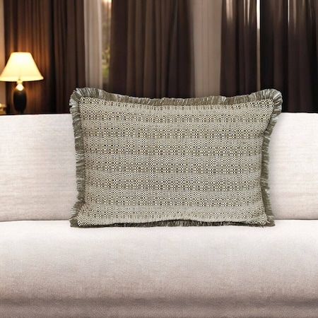 Homeroots 14" X 20" Green and White Cotton Lumbar Throw Pillow with Fringe 529241