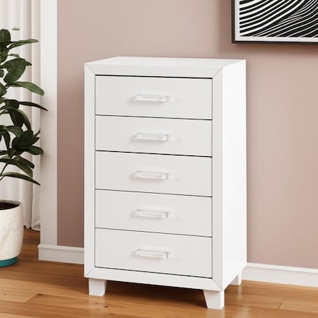 Homeroots 49" White Wood Five Drawer Dresser 564694