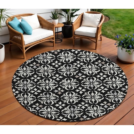 Homeroots 8' Black And Ivory Round Floral Washable Indoor Outdoor Area Rug 595927