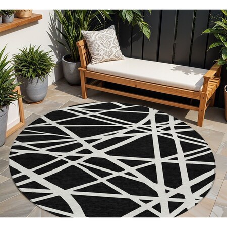 Homeroots 8' Black And Ivory Round Geometric Washable Indoor Outdoor Area Rug 600422