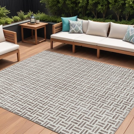 Homeroots 9' X 12' Taupe And Ivory Geometric Washable Indoor Outdoor Area Rug 614789