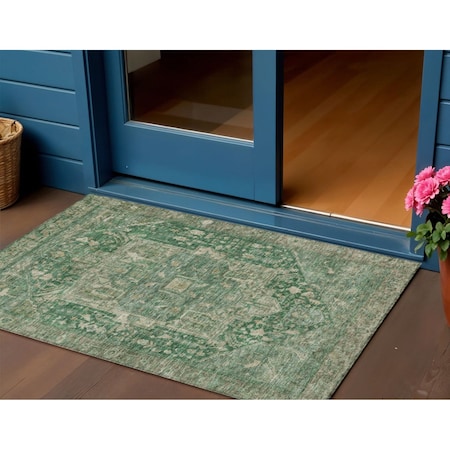 Homeroots 3' X 5' Emerald Medallion Washable Indoor Outdoor Area Rug 608016