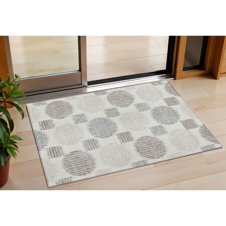 Homeroots 3' X 5' Ivory Brown And Gray Geometric Washable Indoor Outdoor Area Rug 593600
