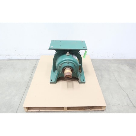 Sumitomo CHHP4195DBY INLINE GEAR DRIVE SPEED REDUCER 8.36HP 319:1 CHHP 4195DBY