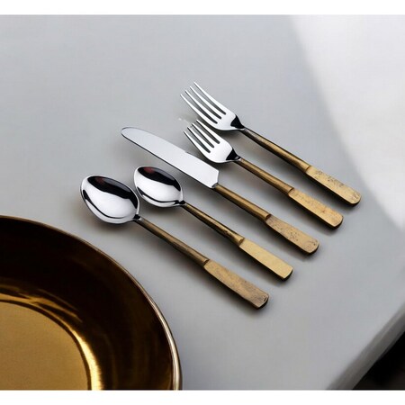 Homeroots Matte Gold Stainless Steel Five Piece Hand Forged Place Setting 568828