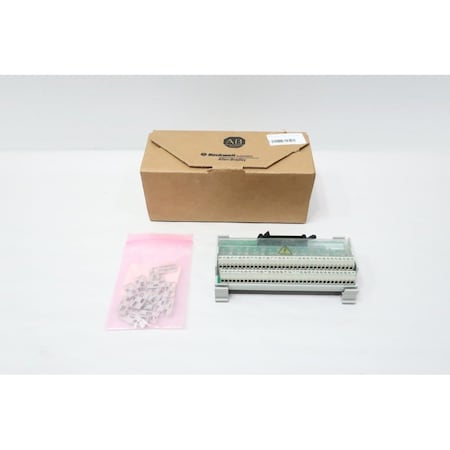 Allen Bradley INTERFACE MODULE SER C OTHER PLC AND DCS MODULE 1492-IFM40F-FS120-4