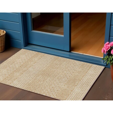Homeroots 3' X 5' Gold And Ivory Chevron Washable Indoor Outdoor Area Rug 612256