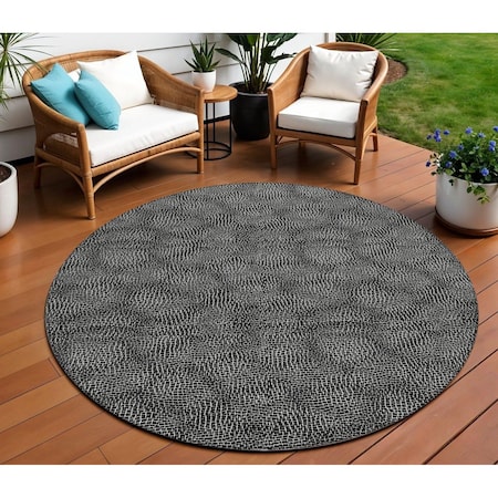 Homeroots 8' Black And Ivory Round Geometric Washable Indoor Outdoor Area Rug 602343