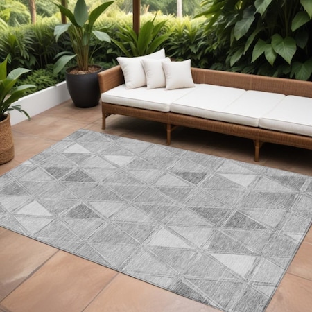 Homeroots 9' X 12' Gray Silver And Ivory Geometric Washable Indoor Outdoor Area Rug 583050