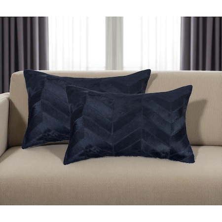 Homeroots Set of Two 12" X 20" Black Lumbar Chevron Cowhide Throw Pillows, 2PK 544578