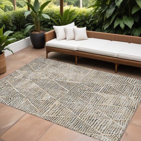 Homeroots 9' X 12' Beige Ivory And Black Geometric Washable Indoor Outdoor Area Rug 577551