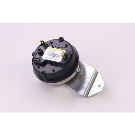 Trane 1.37 in. WC SPST Pressure Switch SWT2528