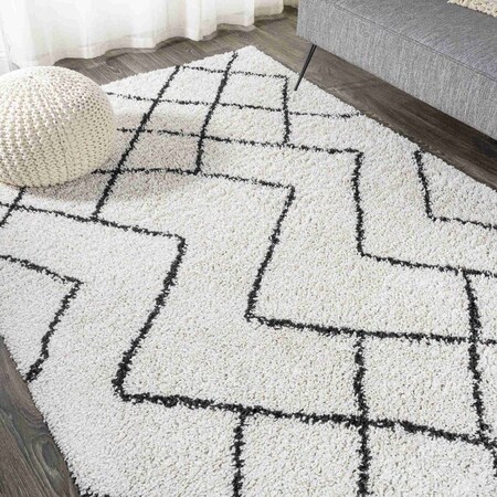 Jonathan Y Inca Moroccan Diamond Shag Beige/Dark Gray 5 ft. x 8 ft. Area Rug SHG101A-5