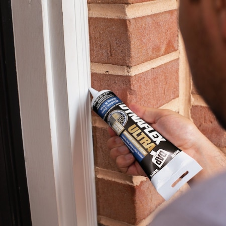 Dap Dynaflex Ultra 5.5 Oz. White Advanced Exterior Sealant for Window Door & Siding 7079818208