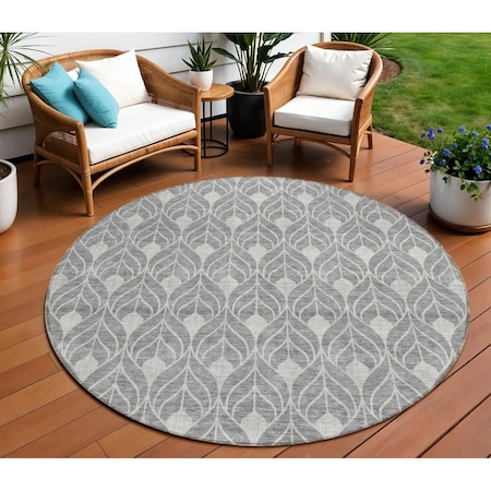 Homeroots 8' Gray And Light Gray Round Geometric Washable Indoor Outdoor Area Rug 596035