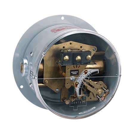 Dwyer Instruments control DPA-7033-153-64