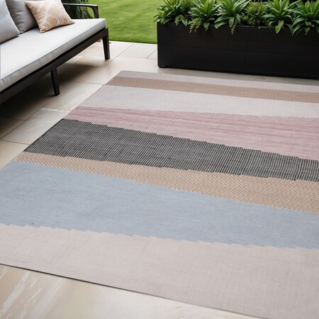 Homeroots 5' X 8' Black and Red Geometric Handmade Indoor Outdoor Area Rug 557180