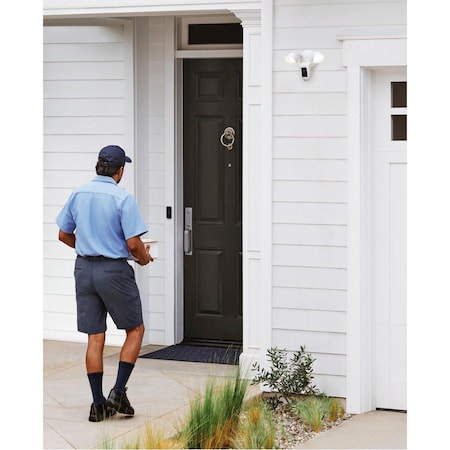 Ring FLOODLIGHT CAM WIRED PLUS - BLACK B08F6DWKQP