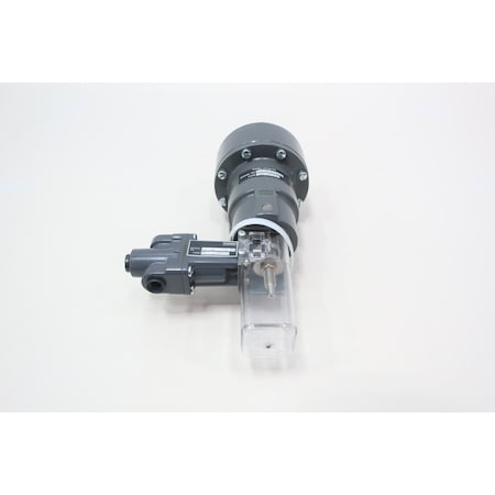 Fisher SNAP-ACTING THREE-WAY SWITCHING VALVE 168H-2