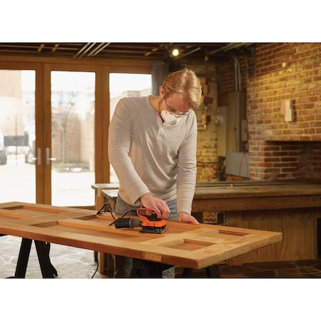 Black & Decker 1/4 Sheet 2.0A Finish Sander BDEQS300